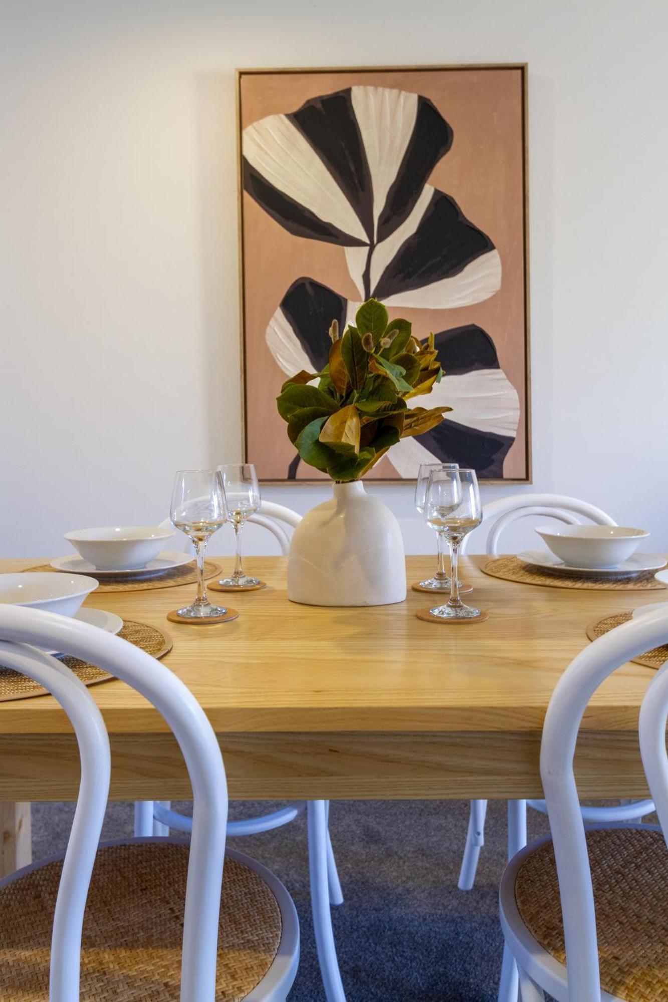 Chic 2-Bed Gem: Trust Arena Proximity - West Akl Lejlighed Auckland Eksteriør billede