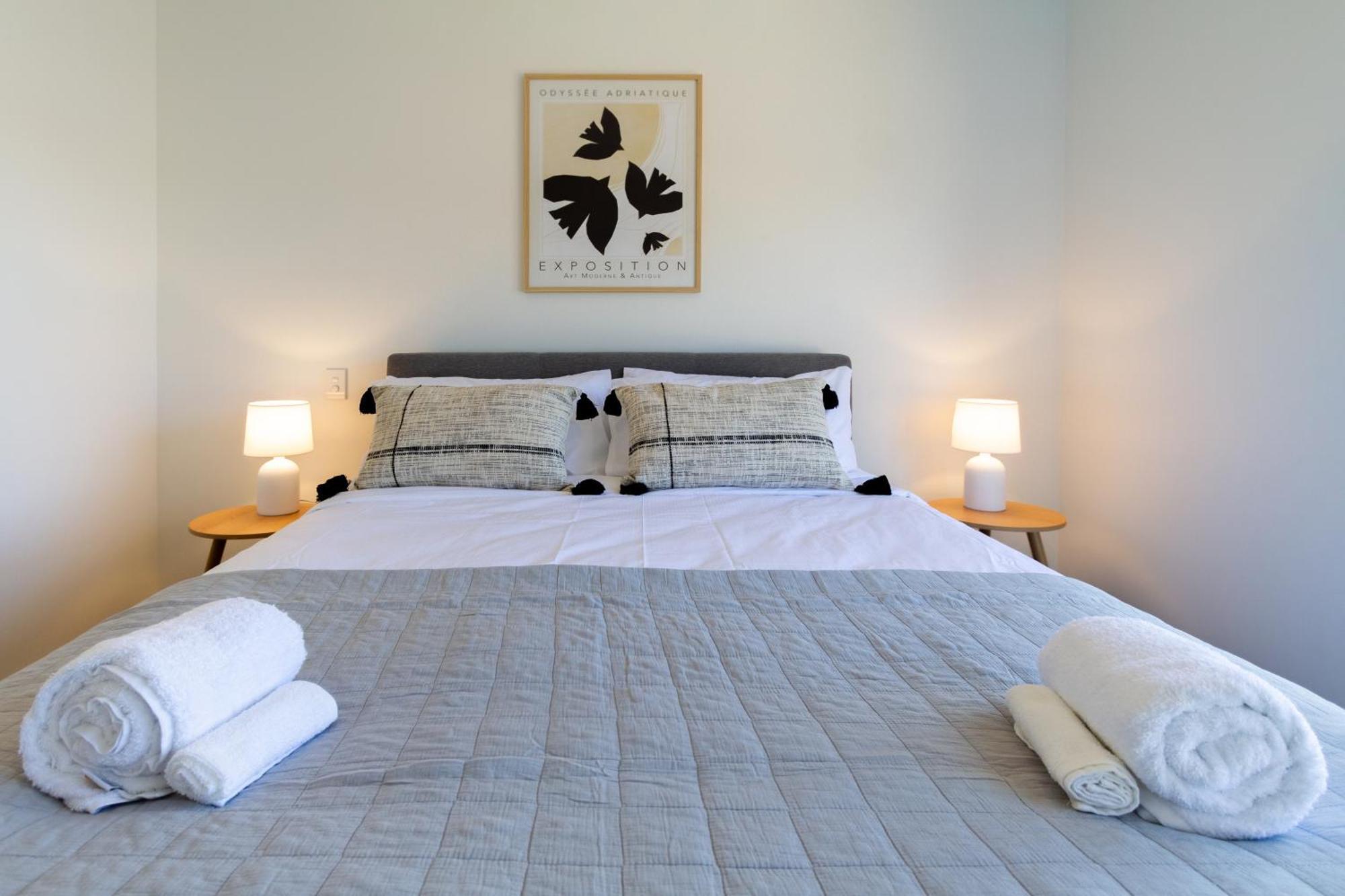Chic 2-Bed Gem: Trust Arena Proximity - West Akl Lejlighed Auckland Eksteriør billede