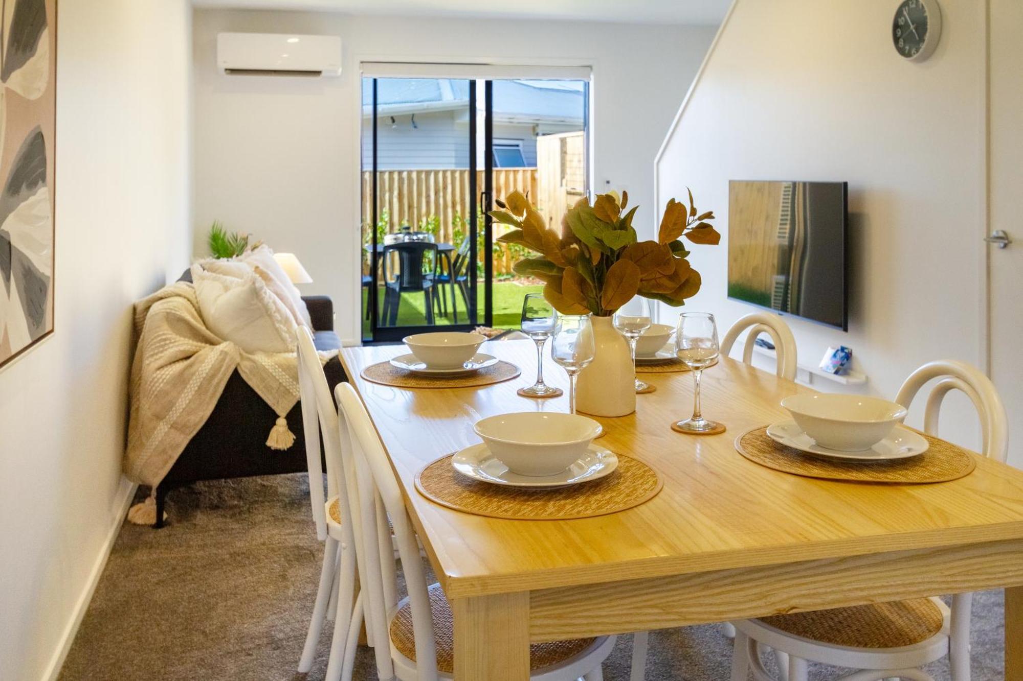 Chic 2-Bed Gem: Trust Arena Proximity - West Akl Lejlighed Auckland Eksteriør billede